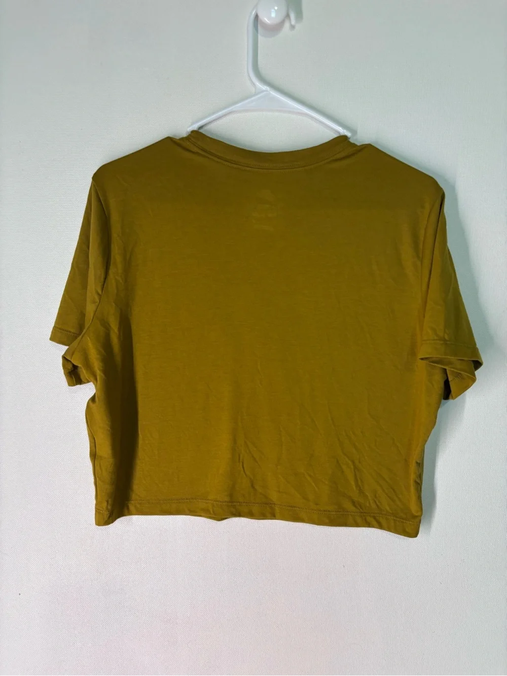 Nike Women's Cropped Crew T-Shirt - Mustard Yellow